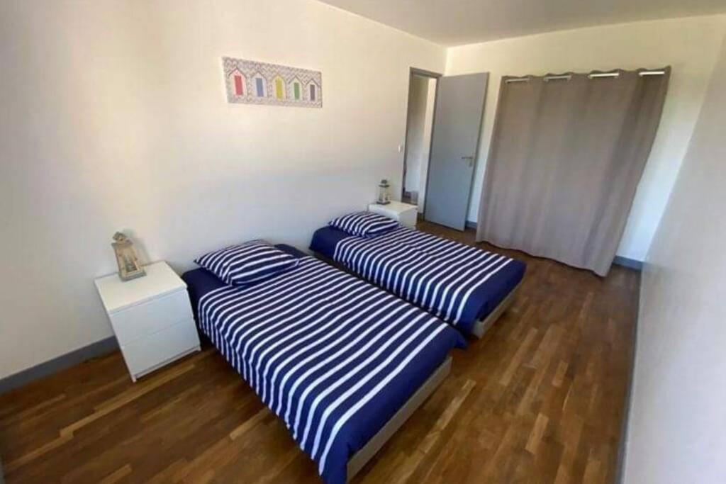 Maison de 2 à 8 personnes 5 chambres Portbail Exterior foto